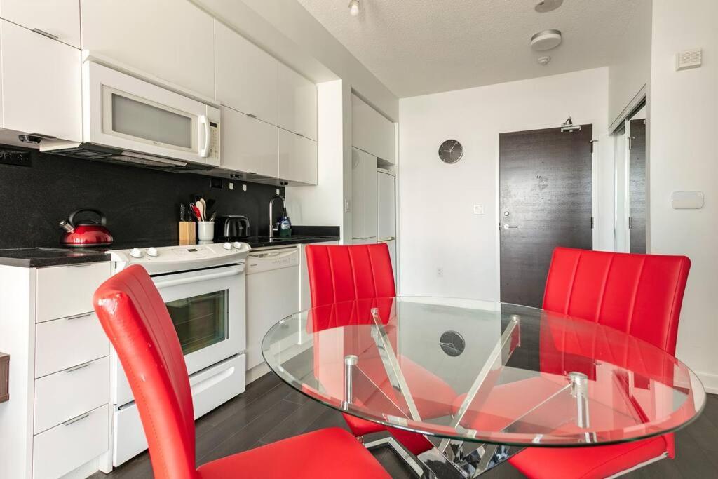 Luxury Downtown Lakeview & City View Condo Toronto Eksteriør billede
