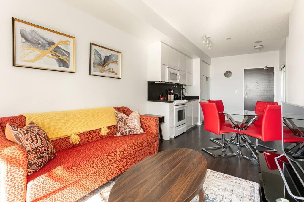 Luxury Downtown Lakeview & City View Condo Toronto Eksteriør billede